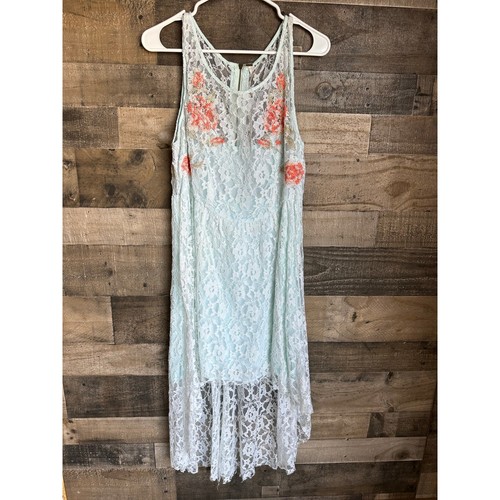 Free people lace low - free,